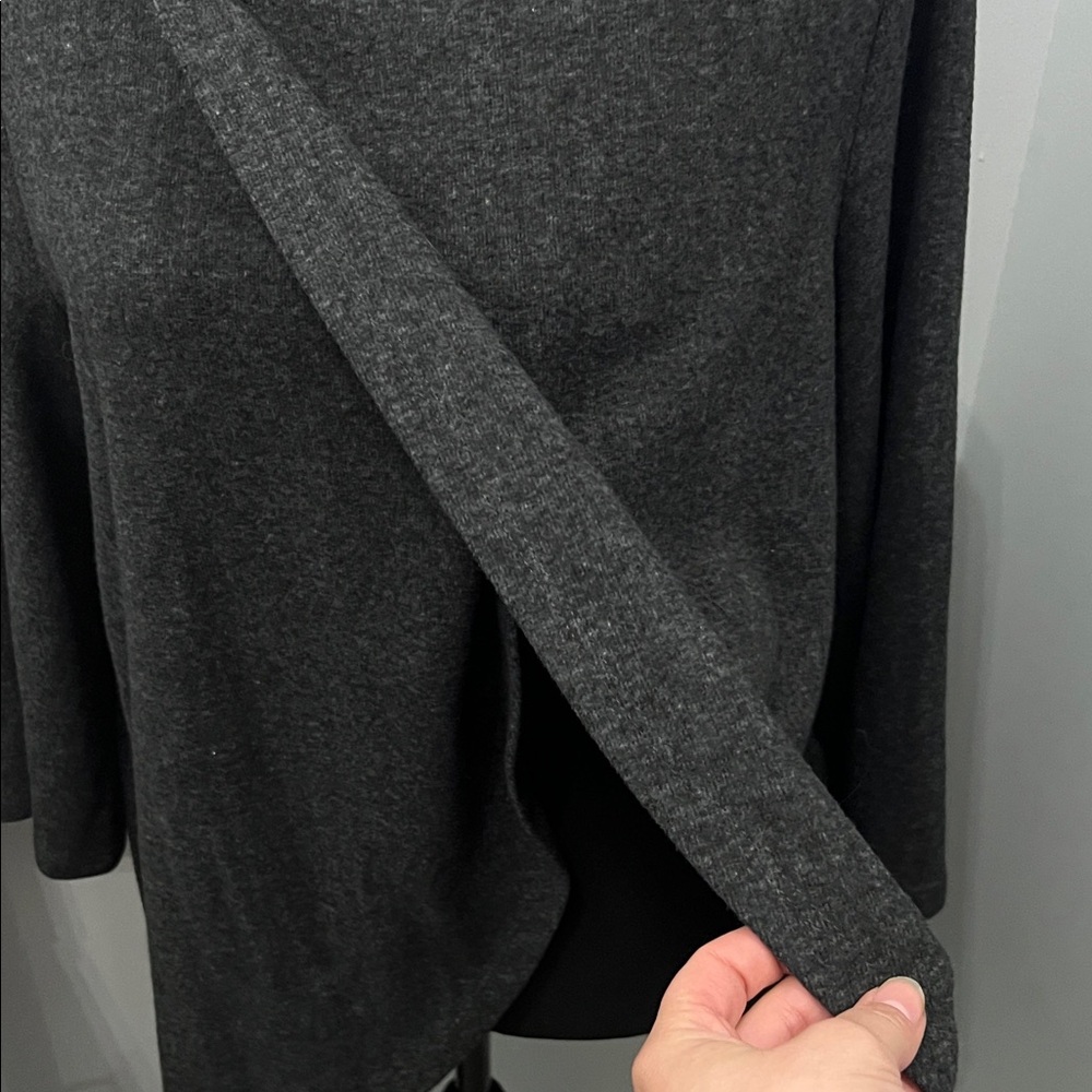 Doe & Rae Charcoal Gray Tunic with Belt from dry goods - Picture 6 of 7